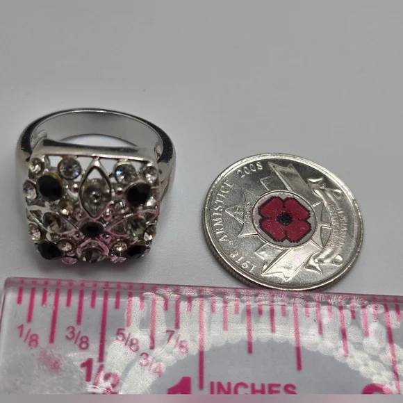 ✨2/$10✨ Silver and Black Gemstone Ring Size 8 - Picture 6 of 9